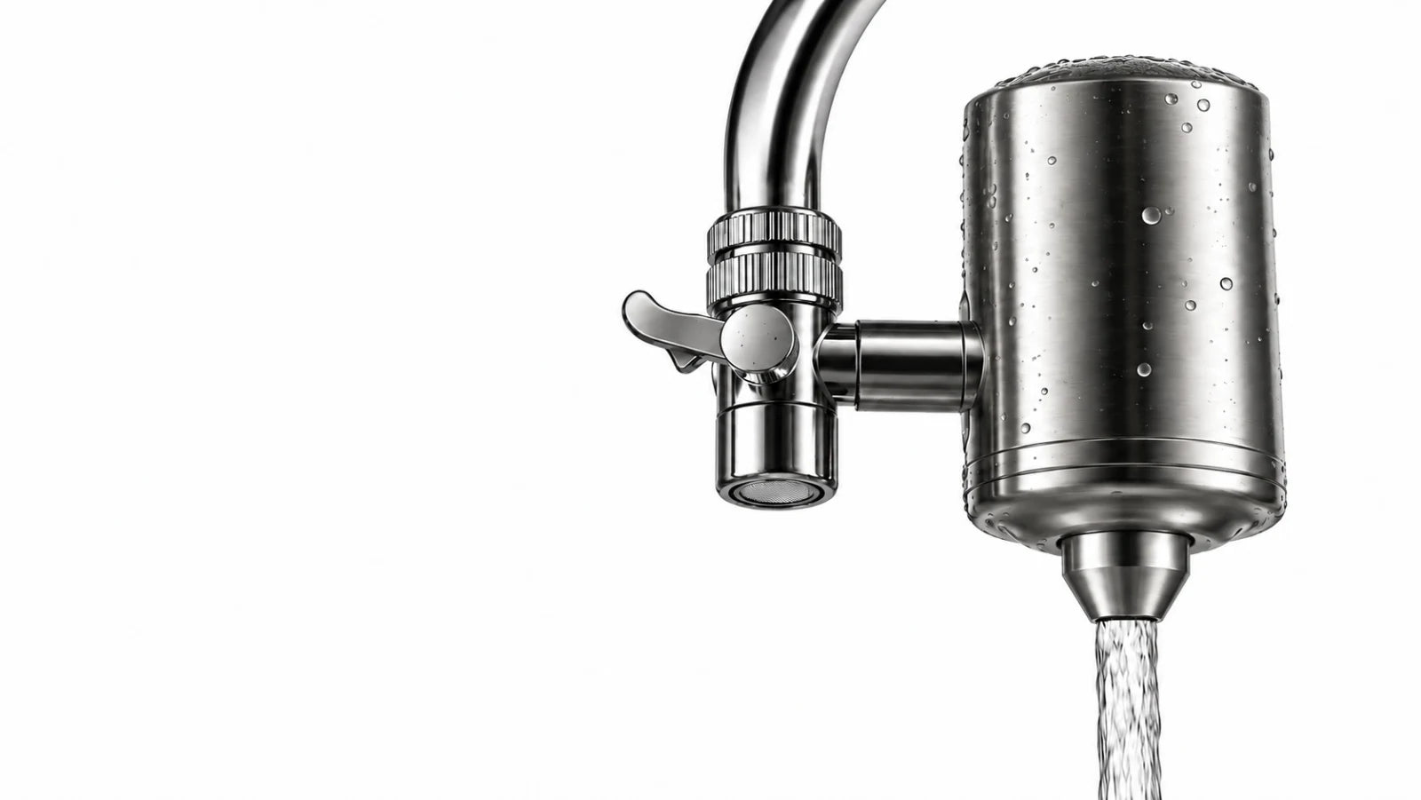 Two water routes: cartridge outlet and ordinary bypass outlet